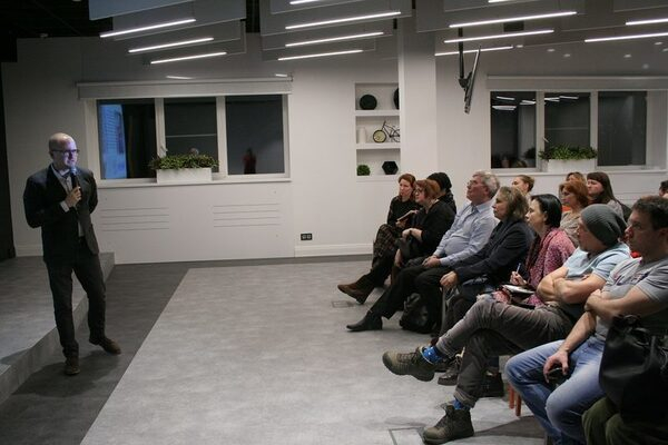 ����� �������� 