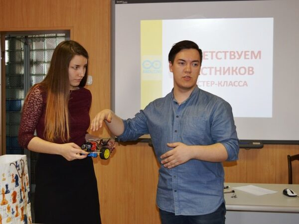 �������� ����������� ��������� ��������� �������� ������ � ���������� Arduino