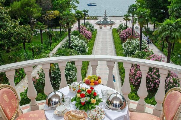 Luxury   