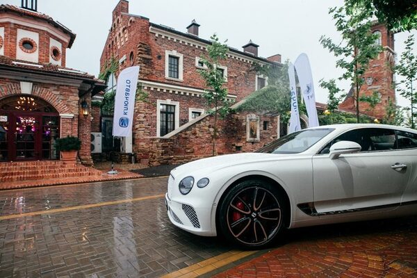 Bentley         Old House Resort & Spa