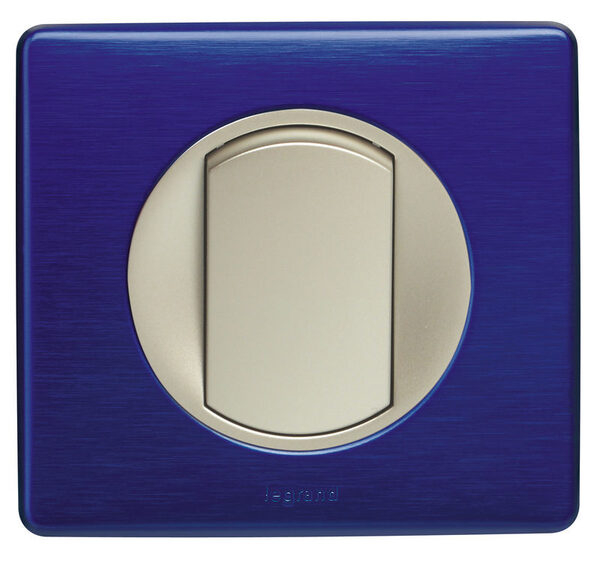 �������� �����: ����� �������� ������� ��� ��������� Celiane �� Legrand