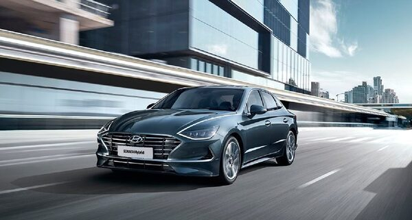   Hyundai SONATA Hybrid