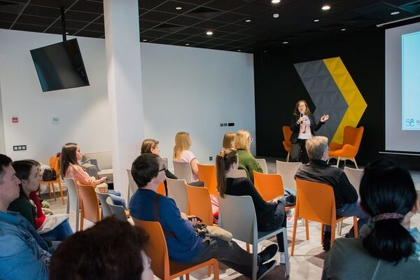 ����� �������� 