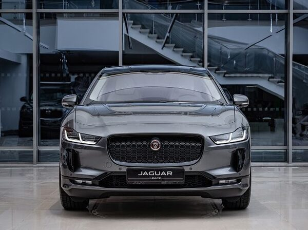 ��������� ������������� Jaguar I-PACE � ������ͻ!