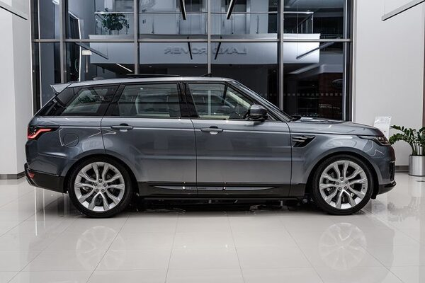 Range Rover Sport � ������������� �� 862 000 ������ � ������ͻ!