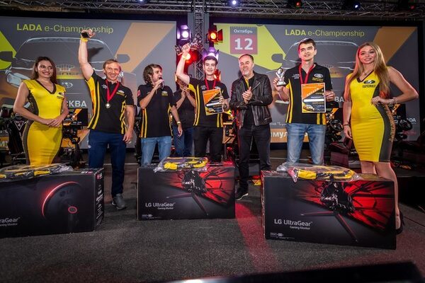 LG Electronics  RaceRoom Russia  -      LADA e-Championship 2019