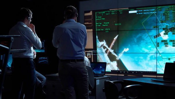 Lightware:    IT 