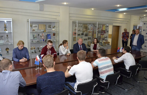 � ������������ ������ ���� �������� ������ ��� ������� �����������