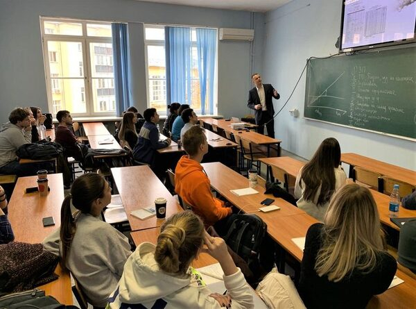 �������� ���������� ����������� � �����������