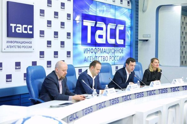 221         .Junior.    