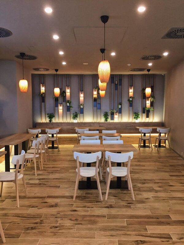 �������� ������ ���������� ������ WraP' n Roll  �� Fashion Arena Prague Outlet