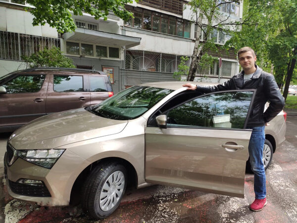 ������ SKODA RAPID ������ ��������� ����� ������� � ����� �����