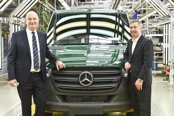 �������-������� ������������ ������ ������ ������ �������� Mercedes-Benz � �������������