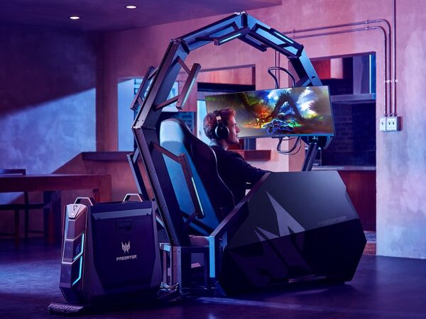 Acer      Predator Thronos Air