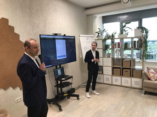 Development Systems   IT-