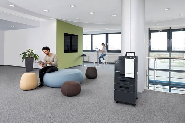 Konica Minolta     4    