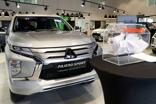  ,   Mitsubishi     PAJERO SPORT