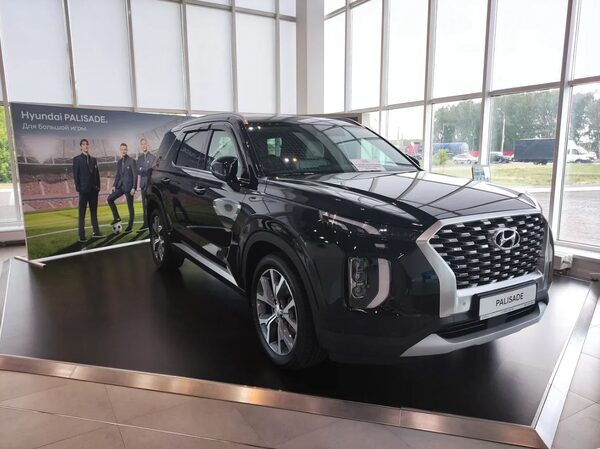  Hyundai ѻ   Hyundai Palisade    300 000 