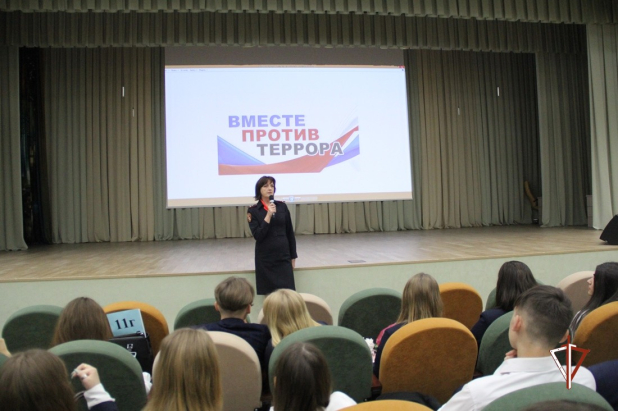 � ������ ������������� ���������� �������� ����������� � ������ ����� ������� ������ �������