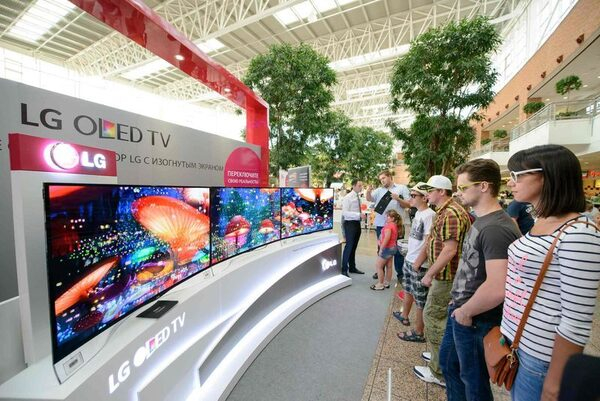 Переключите реальность и оцените технологии OLED, ULTRA HD И 3D вместе с LG ULTRA фестивалем Переключите реальность и оцените технологии OLED, ULTRA HD И 3D вместе с LG ULTRA фестивалем