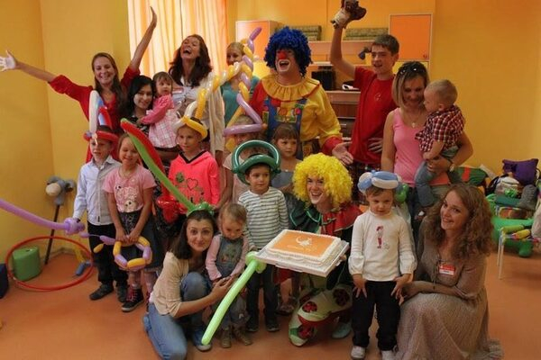 В Студиях и Центрах В Студиях и Центрах