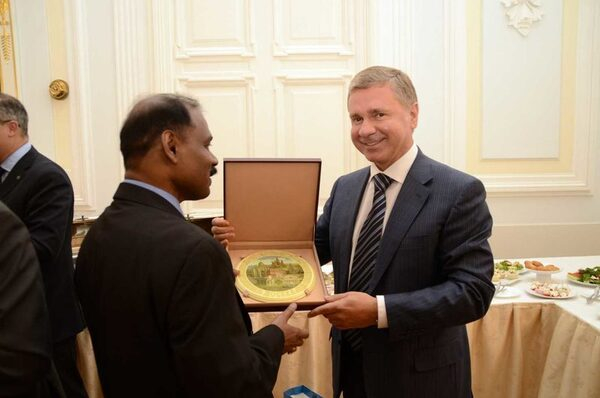 Москва активизирует сотрудничество с индийским штатом Гуджарат Москва активизирует сотрудничество с индийским штатом Гуджарат