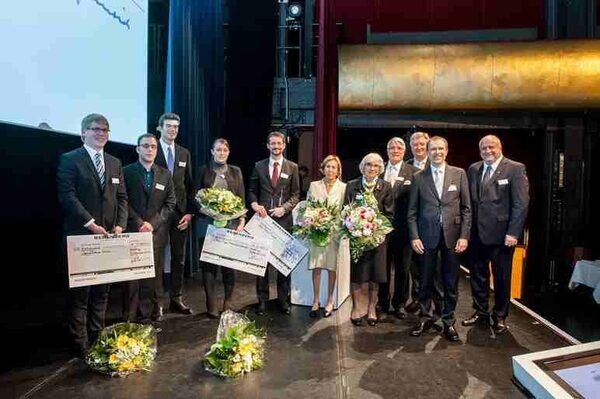 Десять лет фонду имени Фридриха Юнгхайнриха Десять лет фонду имени Фридриха Юнгхайнриха