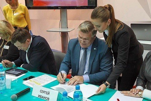 СоюзМаш России подписал соглашение о взаимодействии с центром профессионального и карьерного развития СоюзМаш России подписал соглашение о взаимодействии с центром профессионального и карьерного развития