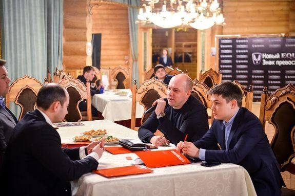 «Как не пустить кризис в дом». В Казани прошел дискусcионный вечер для мужчин с Shopping Guide «Я Покупаю» «Как не пустить кризис в дом». В Казани прошел дискусcионный вечер для мужчин с Shopping Guide «Я Покупаю»