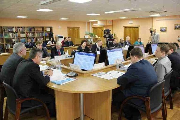 Виталий Снесарь возглавил Совет Азиатского экспертно-аналитического центра АлтГУ Виталий Снесарь возглавил Совет Азиатского экспертно-аналитического центра АлтГУ