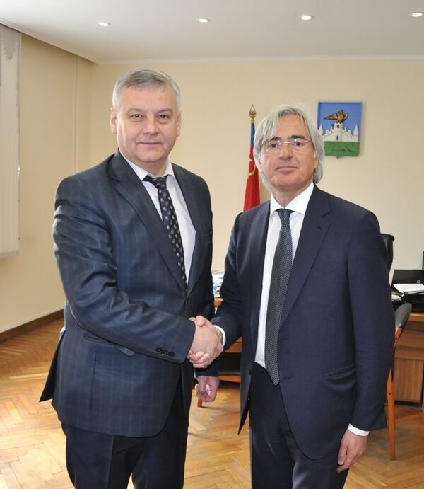 Мэр Орла Сергей Ступин встретился с мэром Форте-деи-Марми Умберто Буратти Мэр Орла Сергей Ступин встретился с мэром Форте-деи-Марми Умберто Буратти