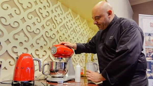 SMEG открыл секреты авторского блюда от шеф-повара Фабрицио Фатуччи для СМИ Санкт-Петербурга SMEG открыл секреты авторского блюда от шеф-повара Фабрицио Фатуччи для СМИ Санкт-Петербурга