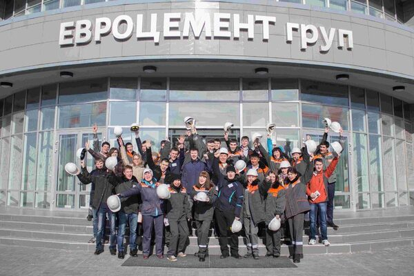 Слет Молодых специалистов ПОКОЛЕНИЕ Е Слет Молодых специалистов ПОКОЛЕНИЕ Е