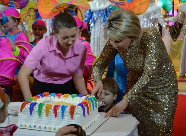 Кафе «Баскин Роббинс» открылось в Центральном детском магазине на Лубянке (ЦДМ) Кафе «Баскин Роббинс» открылось в Центральном детском магазине на Лубянке (ЦДМ)