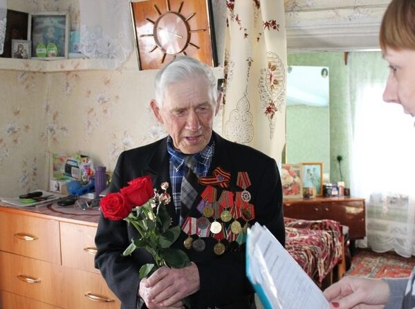 Акция «Росреестр – ветерану», проводимая в Алтайском крае к 70-летию Великой Победы, начала свой путь Акция «Росреестр – ветерану», проводимая в Алтайском крае к 70-летию Великой Победы, начала свой путь