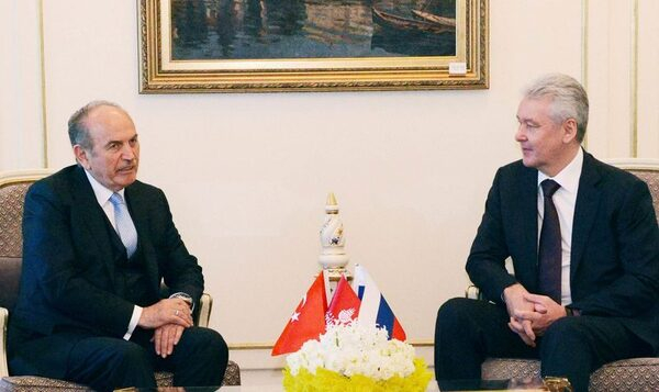 Сергей Собянин пригласил мэра Стамбула посетить Москву Сергей Собянин пригласил мэра Стамбула посетить Москву