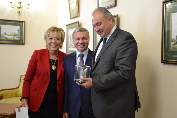 Связь народов-побратимов должна укрепляться – мэр Нетании Связь народов-побратимов должна укрепляться – мэр Нетании