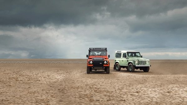 Последние Land Rover Defender. Специальные серии Heritage и Adventure в АРТЕКС Последние Land Rover Defender. Специальные серии Heritage и Adventure в АРТЕКС