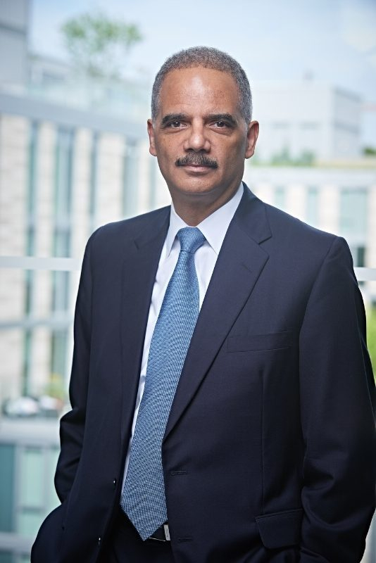 Бывший генеральный прокурор США Эрик Холдер возвращается в Covington Бывший генеральный прокурор США Эрик Холдер возвращается в Covington