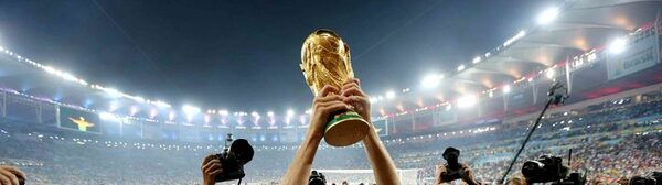 Кубок Чемпионата Мира по футболу (FIFA World Cup)-2018 прибывает в Россию Кубок Чемпионата Мира по футболу (FIFA World Cup)-2018 прибывает в Россию