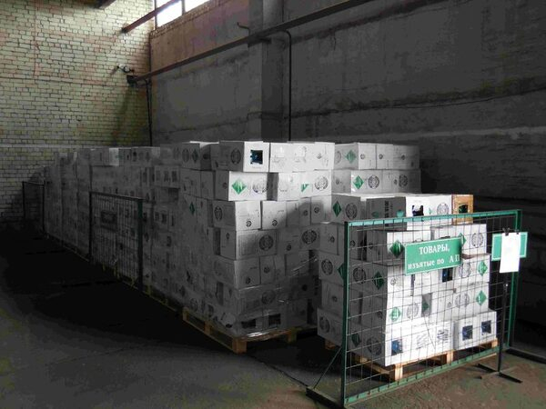 Тверские таможенники предотвратили ввоз в Россию озоноразрушающих веществ Тверские таможенники предотвратили ввоз в Россию озоноразрушающих веществ