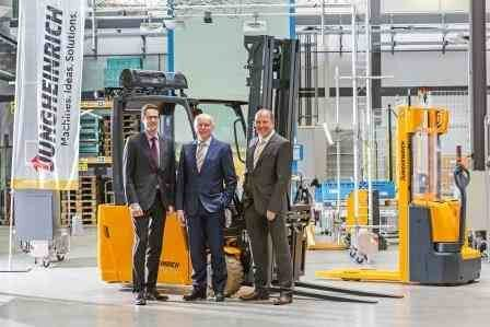 Jungheinrich поддерживает научно-исследовательскую работу в Техническом университете Мюнхена Jungheinrich поддерживает научно-исследовательскую работу в Техническом университете Мюнхена