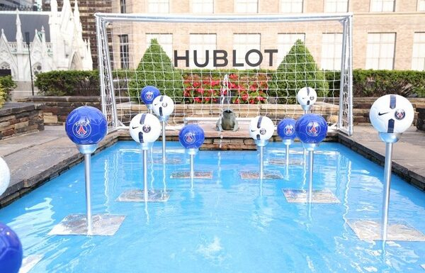 Hublot и «Пари Сен-Жермен» отметились на крыше Рокфеллеровского центра Hublot и «Пари Сен-Жермен» отметились на крыше Рокфеллеровского центра