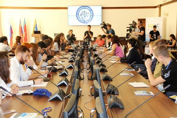 В АлтГУ состоялась презентация проектов I Саммита студенческих лидеров стран ШОС В АлтГУ состоялась презентация проектов I Саммита студенческих лидеров стран ШОС