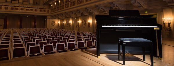 Компания Casio анонсирует выпуск цифровых пианино с тремя тембрами известных концертных роялей Компания Casio анонсирует выпуск цифровых пианино с тремя тембрами известных концертных роялей