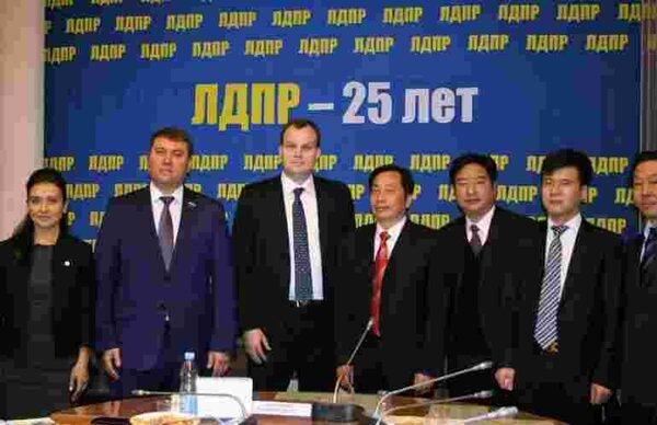 Депутаты Госдумы РФ встретились с делегацией провинции Чжэцзян Депутаты Госдумы РФ встретились с делегацией провинции Чжэцзян