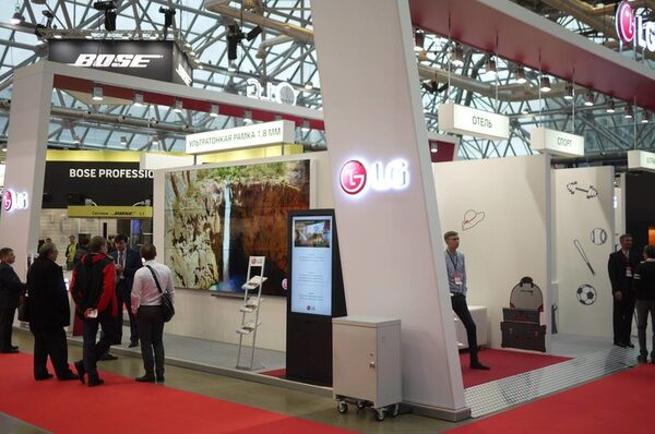 Компания LG Electronics демонстрирует на выставке Integrated systems Russia 2015 свои новейшие решения для бизнеса Компания LG Electronics демонстрирует на выставке Integrated systems Russia 2015 свои новейшие решения для бизнеса