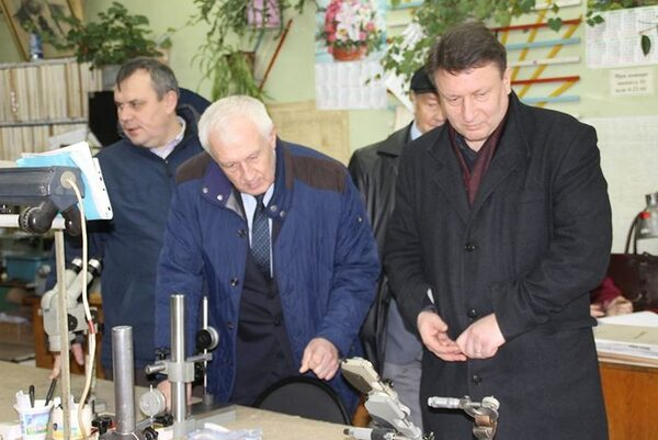 Круг партнеров расширяется Круг партнеров расширяется