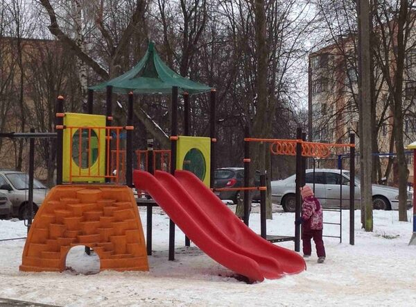 В Хотьково больше нет бесхозных детских площадок В Хотьково больше нет бесхозных детских площадок