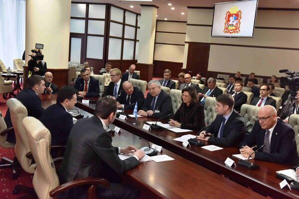 Власти Подмосковья предложили баварским инвесторам два участка для создания химического кластера Власти Подмосковья предложили баварским инвесторам два участка для создания химического кластера